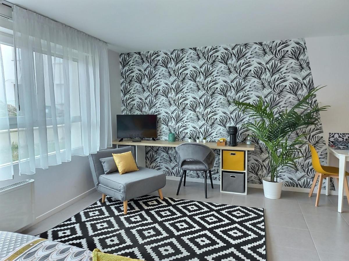 Le Soleo Apartment Moussy-le-Neuf ภายนอก รูปภาพ