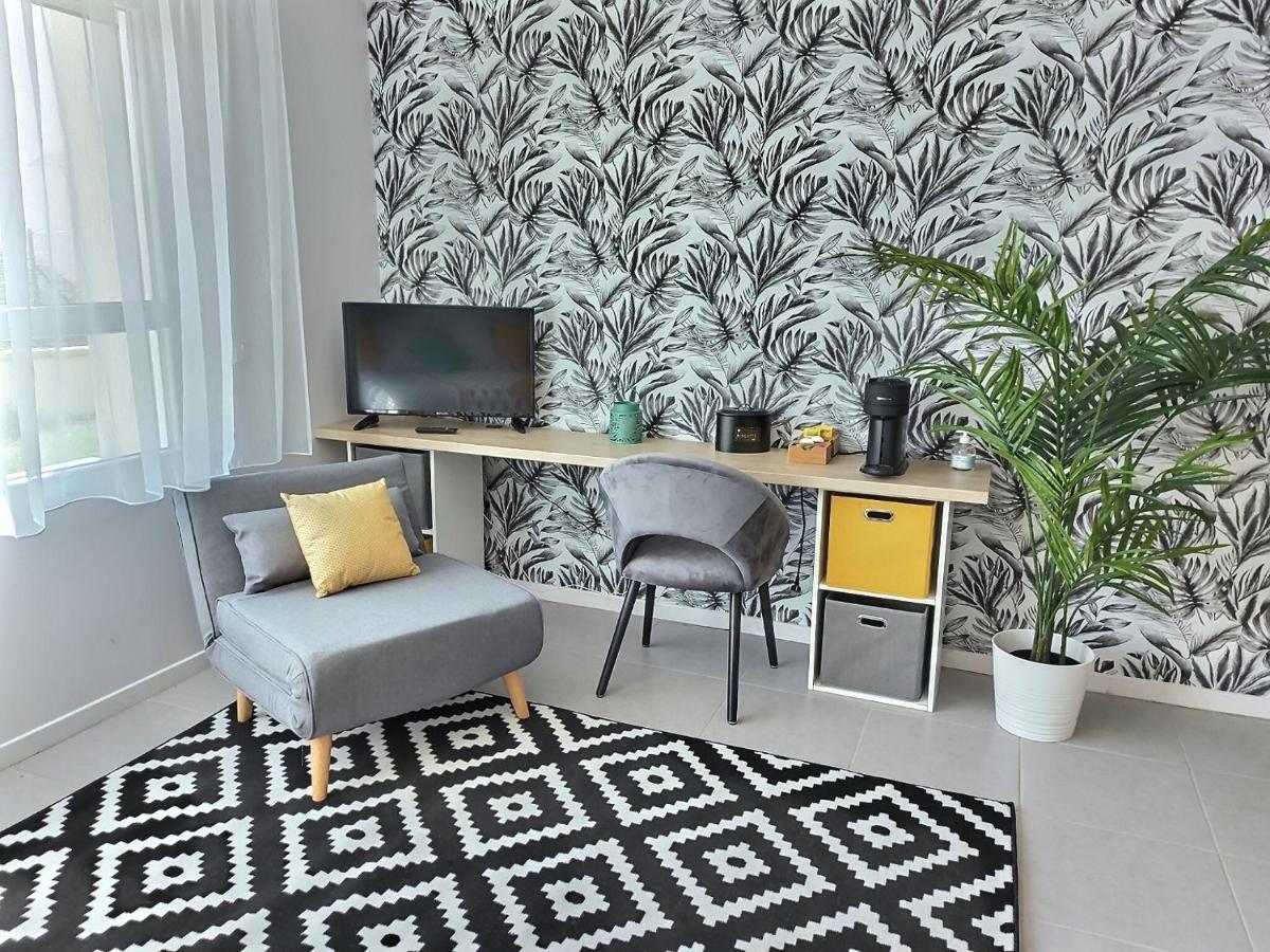 Le Soleo Apartment Moussy-le-Neuf ภายนอก รูปภาพ